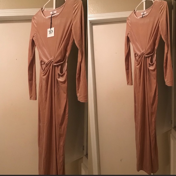 Velvet Cut Out Maxi Dress - Picture 4 of 5